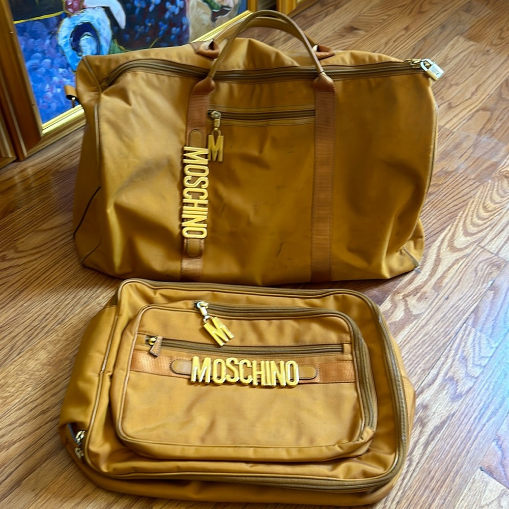 Moschino luggage
